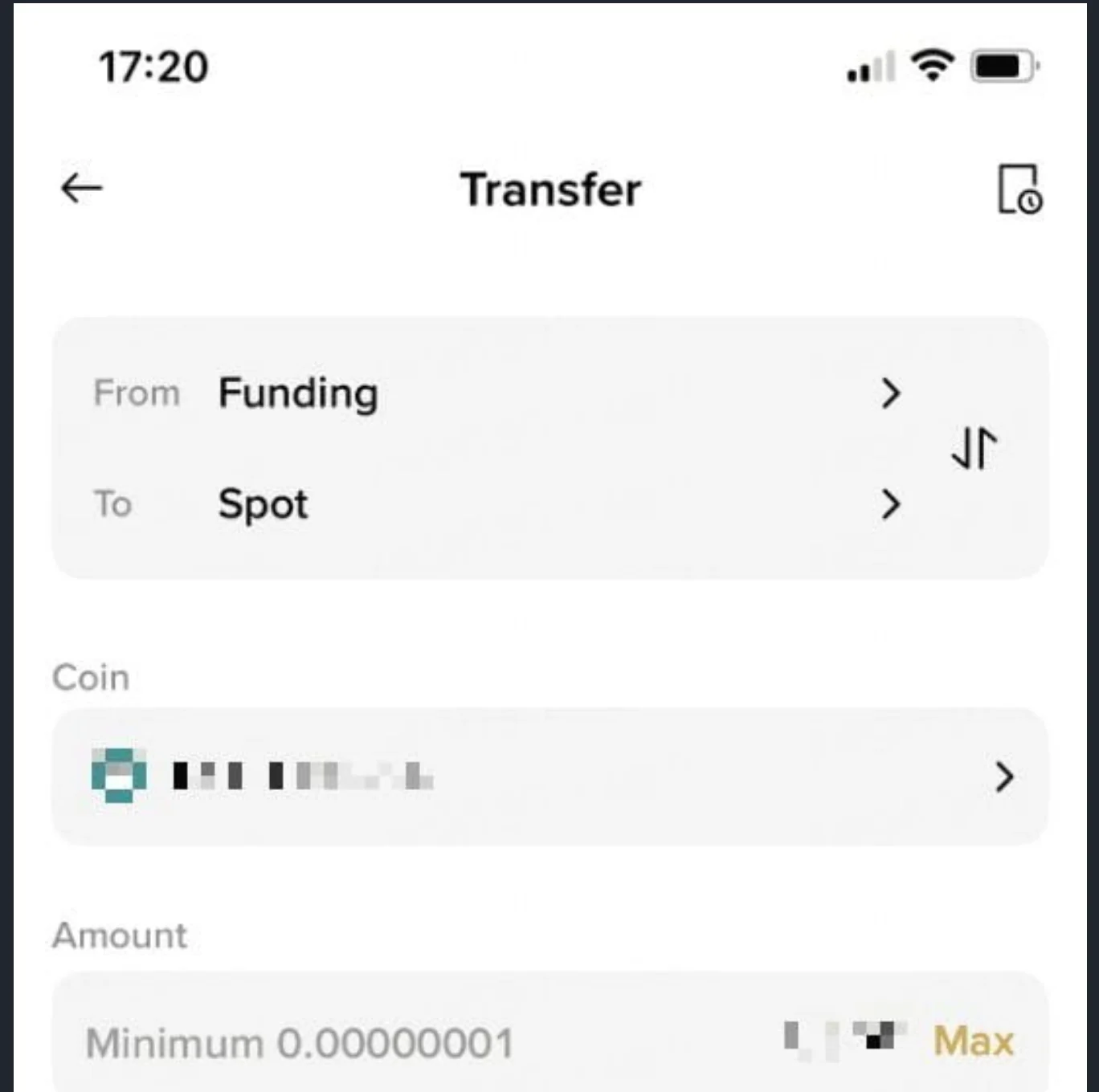 Ekran Transfer w aplikacji Binance: pole From ustawione na Funding, pole To na Spot, poniżej wybór monety i pole Amount z informacją Minimum 0.00000001